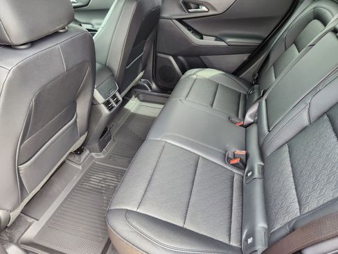 New 2026 Chevrolet Equinox LT w/ Convenience Package II FWD image 24