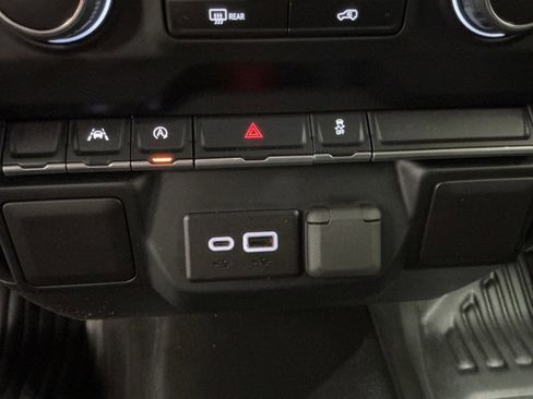 Used 2023 Chevrolet Silverado 1500 W/T w/ WT Value Package image 17