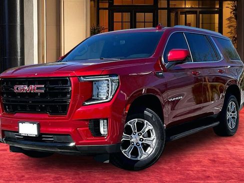 Used 2022 GMC Yukon SLE RWD image 1