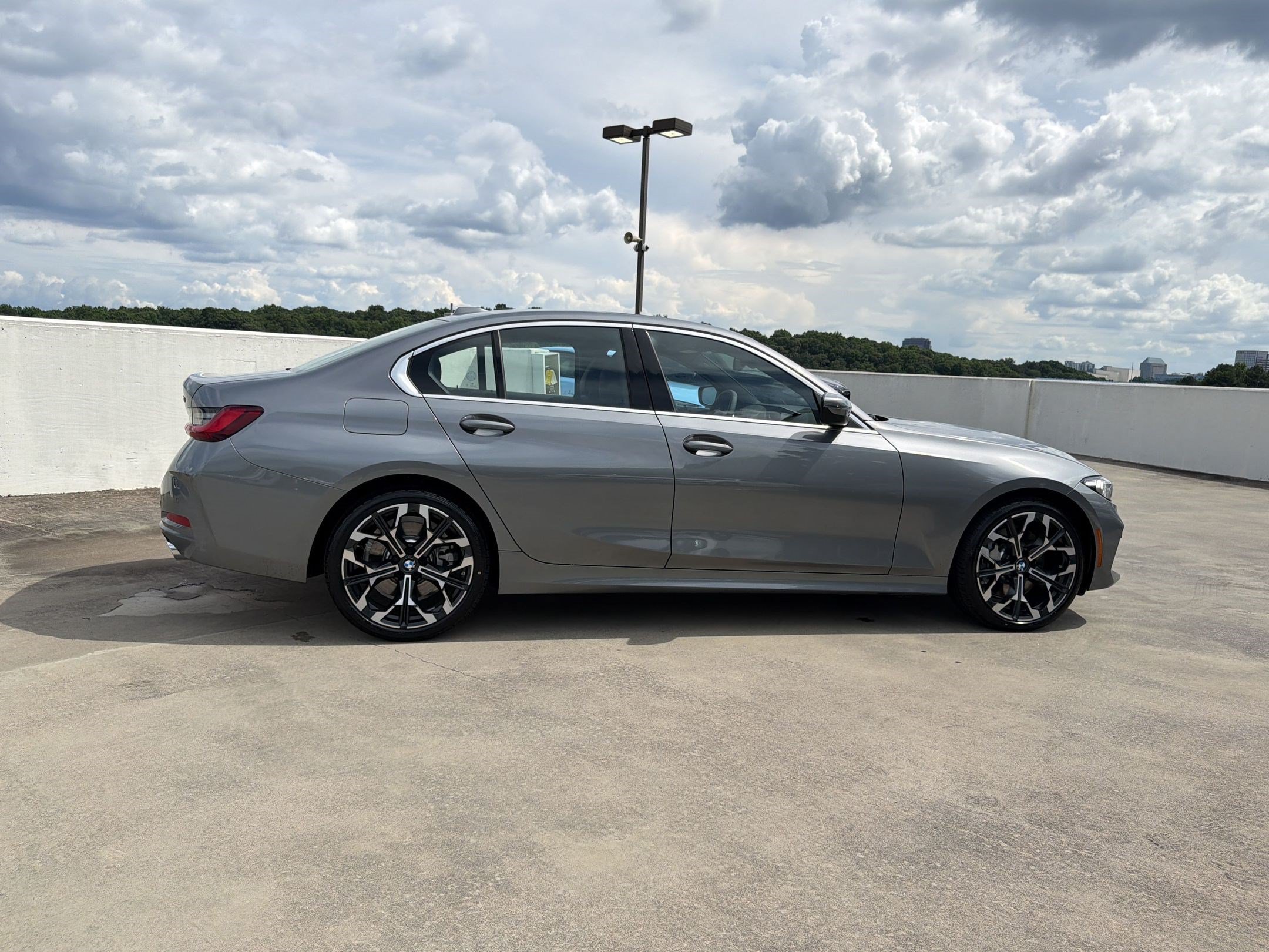 Used 2026 BMW 330i Sedan w/ Convenience Package RWD image 6