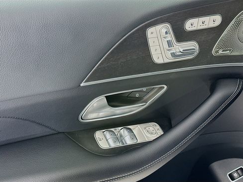 New 2026 Mercedes-Benz GLS 450 4MATIC image 19