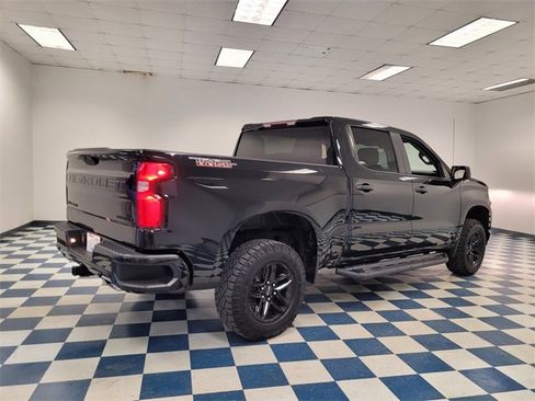 Used 2020 Chevrolet Silverado 1500 Custom Trail Boss w/ Custom Convenience Package image 3