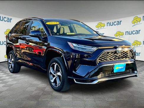 Used 2023 Toyota RAV4 SE image 1
