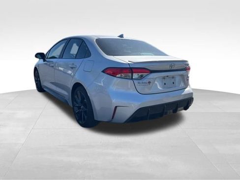 Used 2024 Toyota Corolla SE image 5
