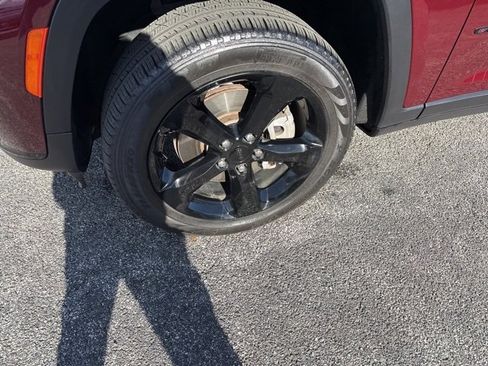 Used 2024 Jeep Grand Cherokee L Limited w/ Black Appearance Package image 2