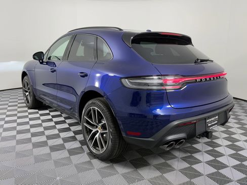Certified 2026 Porsche Macan AWD/4WD image 3