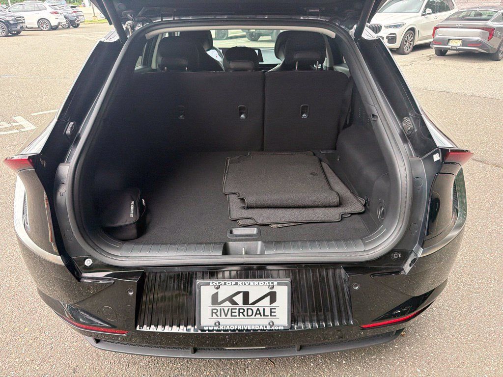 Used 2023 Kia EV6 Wind w/ Wind Technology Package AWD/4WD image 24