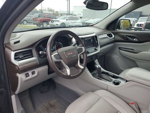 Used 2019 GMC Acadia SLT w/ LPO, Floor Liner Package image 19