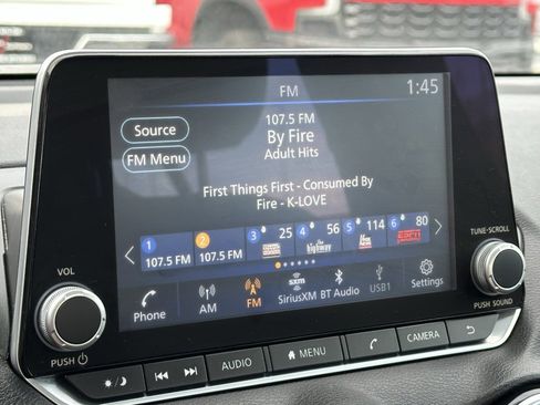 Used 2023 Nissan Sentra SV image 17