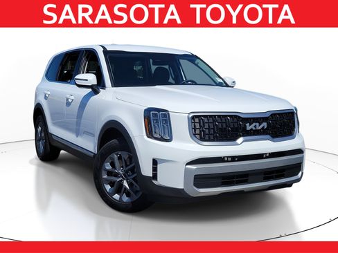 Used 2023 Kia Telluride LX FWD image 1