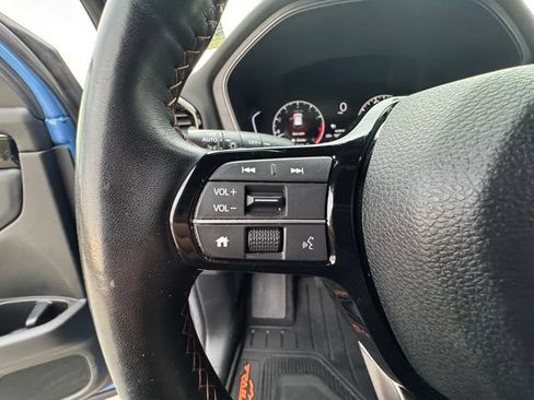 Used 2025 Honda Pilot TrailSport image 14