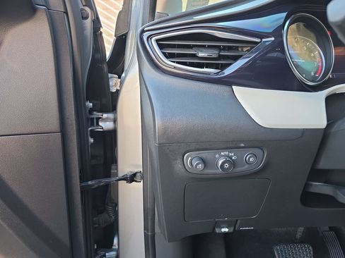 Used 2023 Buick Encore GX Preferred w/ Cold Weather Comfort Package FWD image 18