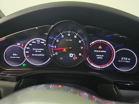 Used 2023 Porsche Cayenne AWD/4WD image 28