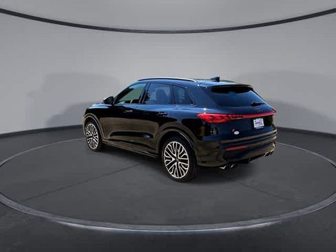Used 2025 Audi SQ5 Premium Plus AWD/4WD image 6