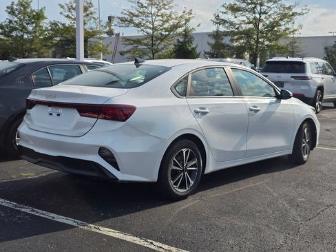 Used 2024 Kia Forte LXS w/ LXS Technology Package FWD image 7