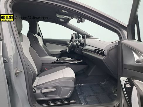 New 2026 Volkswagen ID.4 Pro AWD/4WD image 18