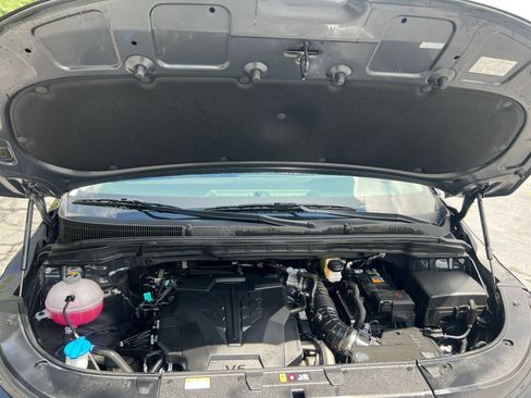 Used 2026 Kia Carnival FWD image 31