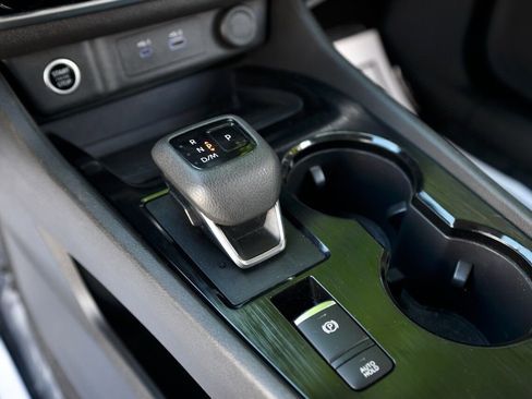 Used 2023 Nissan Rogue SV image 25