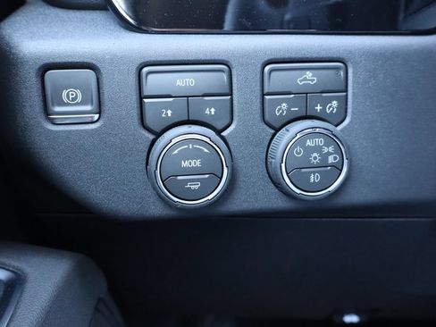 New 2026 Chevrolet Silverado 1500 RST w/ Convenience Package II AWD/4WD image 15