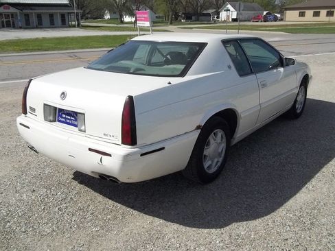 Used 2001 Cadillac Eldorado Touring FWD image 5