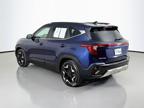 Used 2024 Kia Seltos EX AWD/4WD image 7