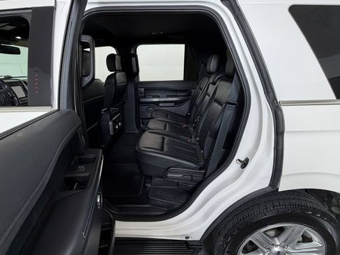 Used 2019 Ford Expedition XLT w/ Equipment Group 202A image 9