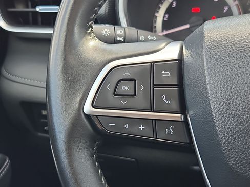 Used 2024 Toyota Highlander XSE FWD image 18