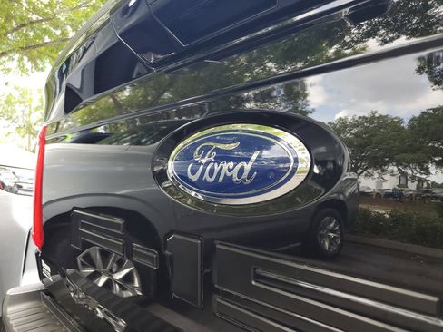 Used 2023 Ford F150 Lariat w/ Equipment Group 502A High AWD/4WD image 6