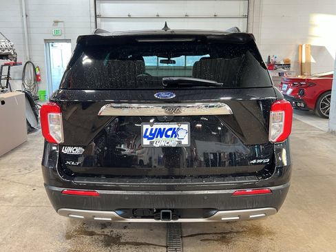 Used 2022 Ford Explorer XLT w/ Equipment Group 202A image 43