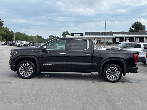 Used 2024 GMC Sierra 1500 Denali Ultimate AWD/4WD image 2