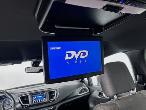 Used 2019 Chrysler Pacifica Touring Plus w/ S Appearance Package FWD image 24