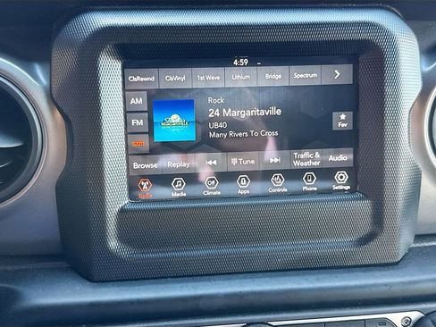 Used 2023 Jeep Wrangler Unlimited w/ Cold Weather Group image 15