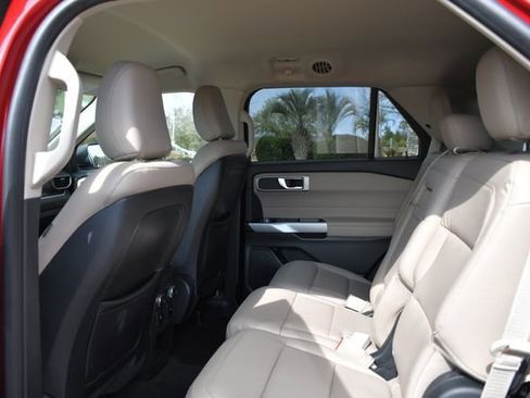 Used 2020 Ford Explorer XLT w/ Equipment Group 202A image 22