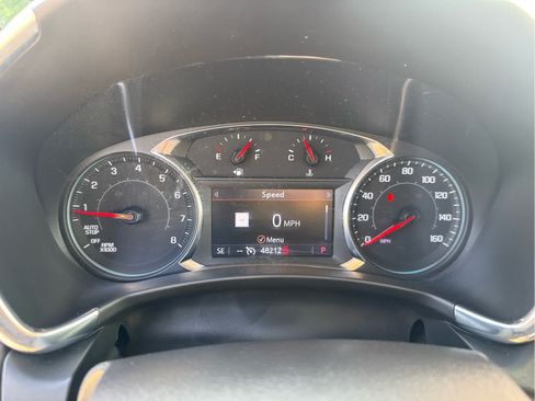 Used 2023 Chevrolet Equinox Premier FWD image 25
