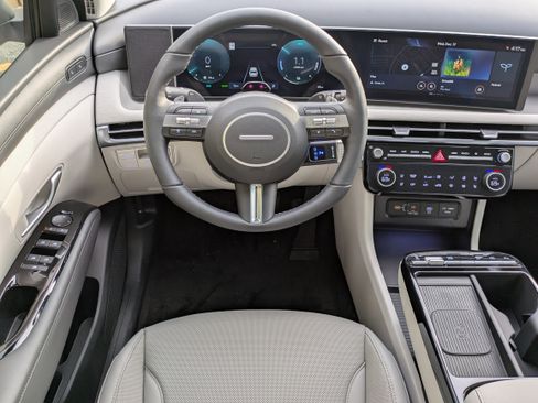 New 2026 Hyundai Tucson Limited image 19