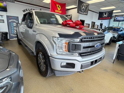 Used 2019 Ford F150 XLT w/ Equipment Group 302A Luxury AWD/4WD image 2