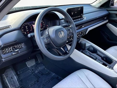 Used 2025 Honda Accord SE image 14