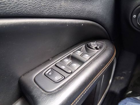 Used 2020 Jeep Compass Latitude AWD/4WD image 18