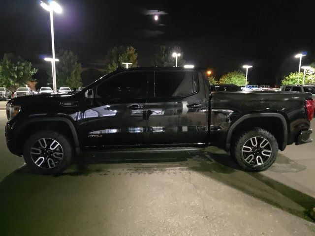 Used 2021 GMC Sierra 1500 AT4 w/ AT4 Premium Package AWD/4WD image 2