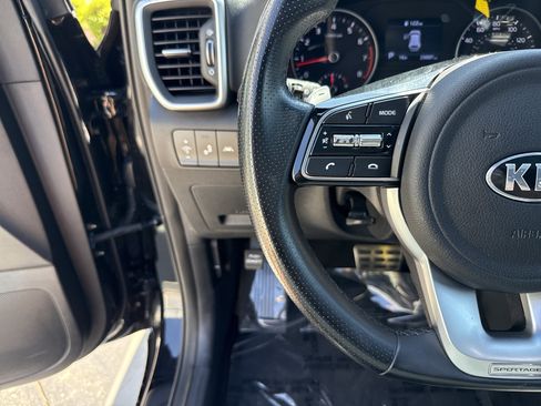Used 2022 Kia Sportage Nightfall Edition FWD image 19