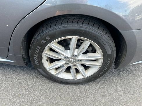 Used 2013 Toyota Avalon XLE FWD image 13