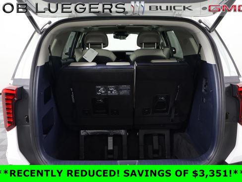 Used 2025 Kia Carnival SX Prestige FWD image 8