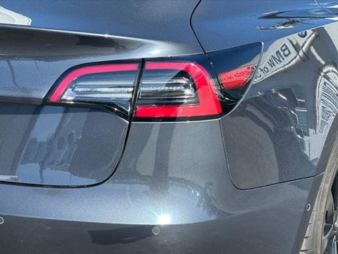 Used 2022 Tesla Model 3 Long Range image 25