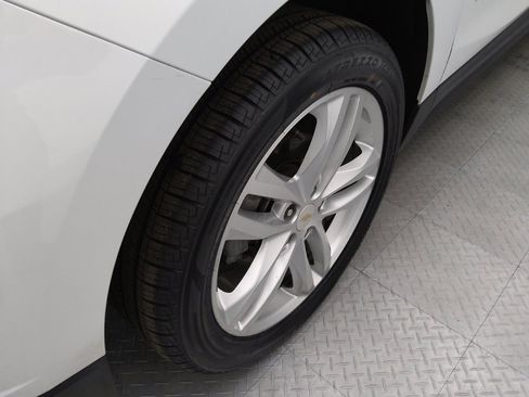 Used 2021 Chevrolet Equinox Premier AWD/4WD image 31