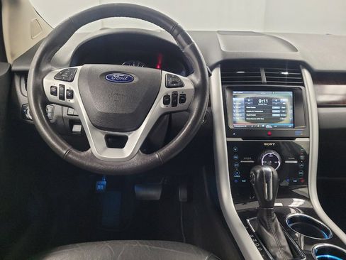 Used 2014 Ford Edge Limited w/ Equipment Group 301A FWD image 22