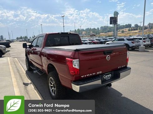 Used 2019 Nissan Titan SV AWD/4WD image 5