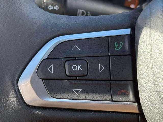 Certified 2023 Jeep Compass Latitude w/ Convenience Group AWD/4WD image 23