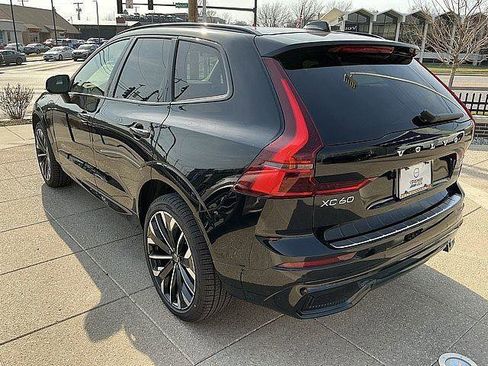 New 2026 Volvo XC60 T8 Ultra w/ Protection Package Premier AWD/4WD image 10