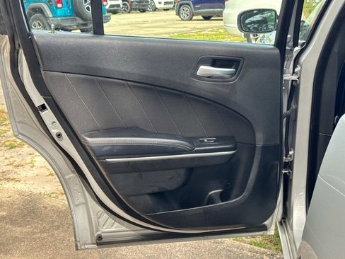 Certified 2023 Dodge Charger SXT image 11