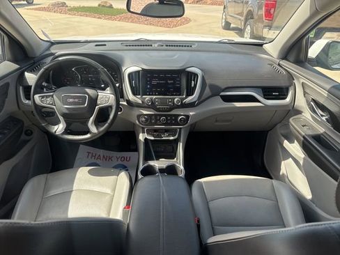 Used 2023 GMC Terrain SLT image 12